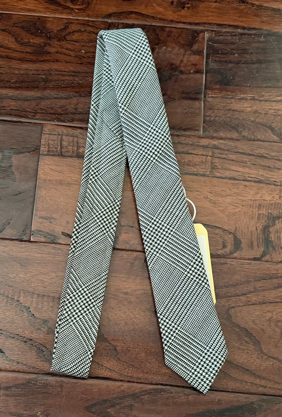 $295 NWT Thom Browne Black White Checked 100% Wool 4-Bar Prince of Wales Tie